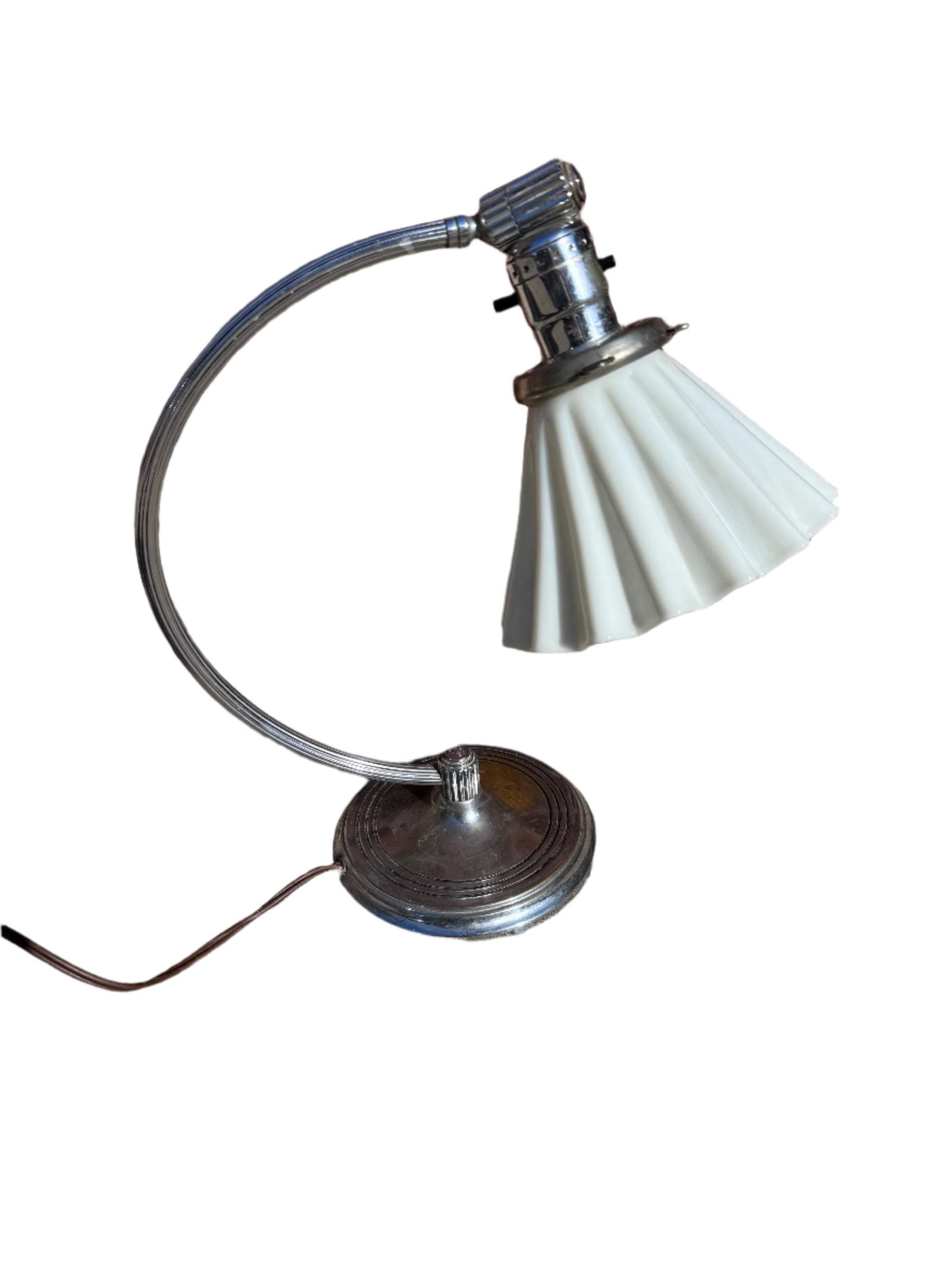 Vintage Art Deco Desk Lamp by Chase and Co. - 6