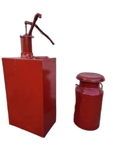 Vintage American Metal Hand-Crank Oil Lubster and Itasca Creamery Jug - 4