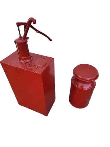 Vintage American Metal Hand-Crank Oil Lubster and Itasca Creamery Jug - 5