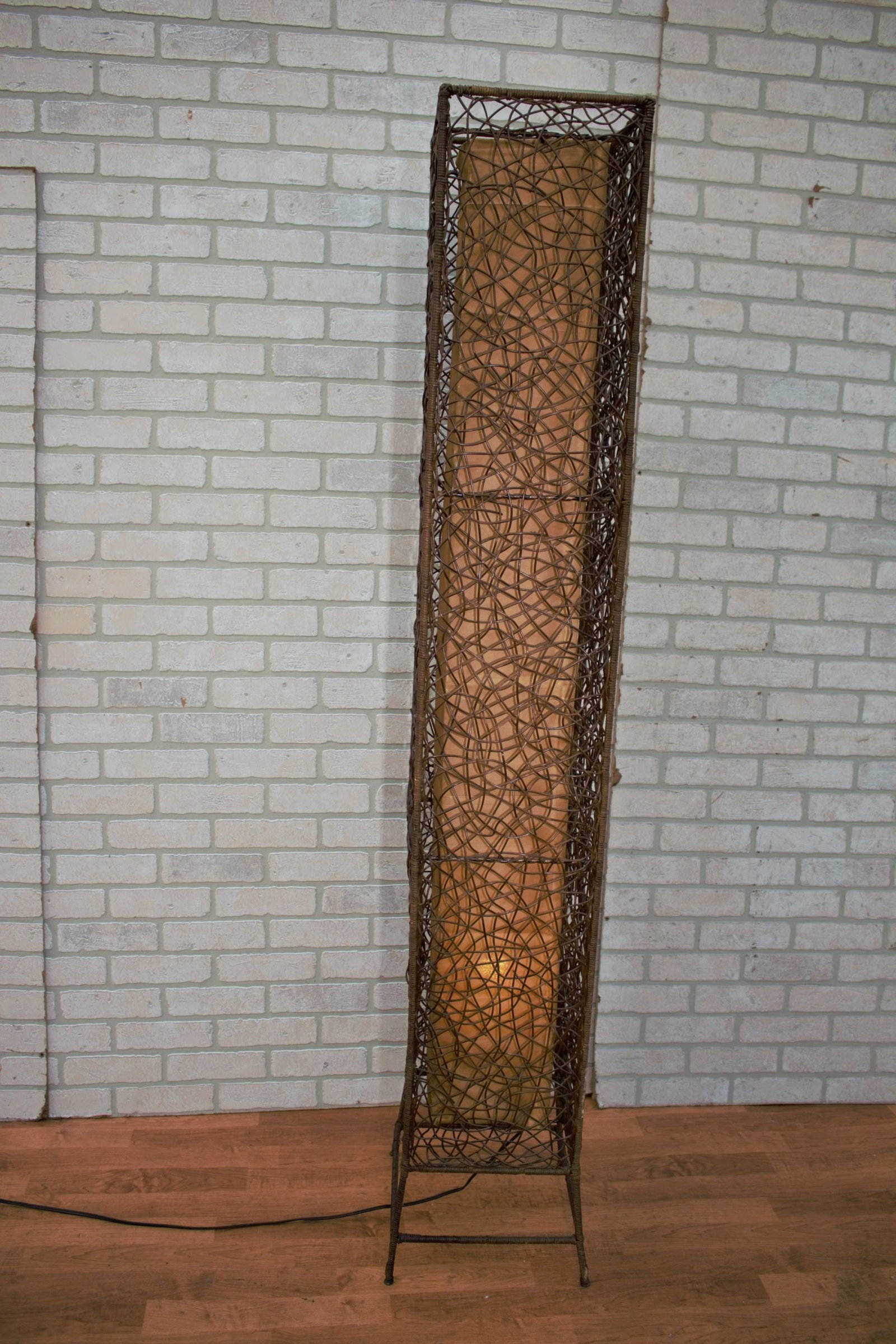 Mid Century Modern Italian Rattan Floor Lamp - 6