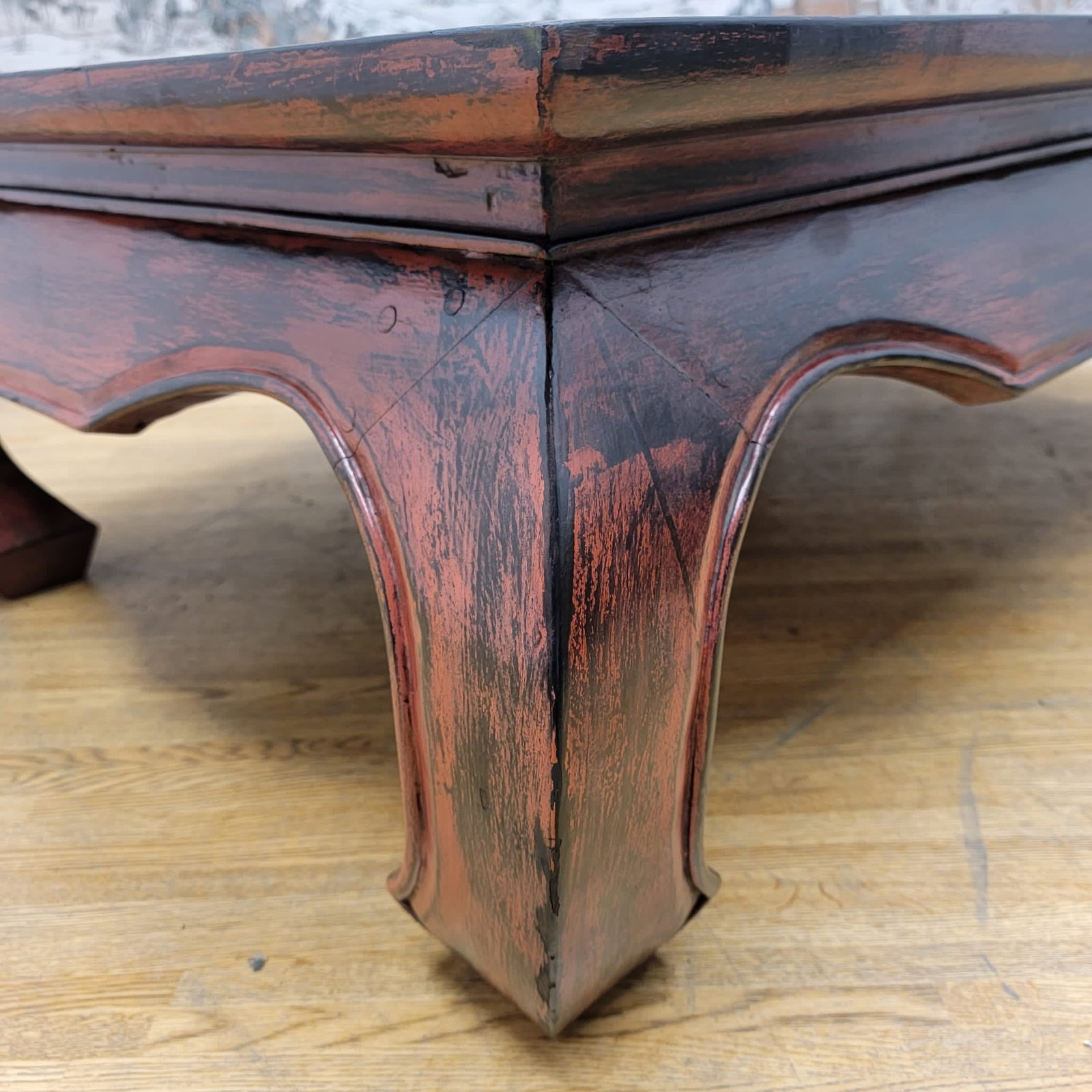 Traditional Teakwood Chinese Coffee Table in Vintage Red Lacquer Finish - 5