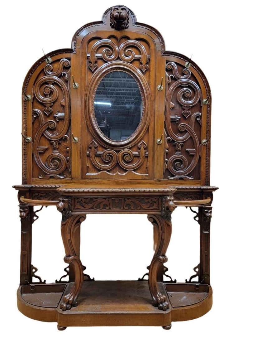 Antique Quarter-Sawn Oak Carved Figural Lion's Head Mirrored Hall Tree - 2