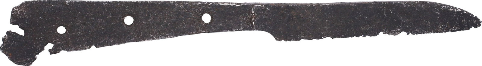 CRUSADER'S SIDE KNIFE, EARLY 14TH CENTURY: Just under 6 1/2" length. Relatively thin slashing blade with straight back and dropped point in the scramseax style. Worn brass shoulder stops intact. Thin tang for slender wood or antler scale grips