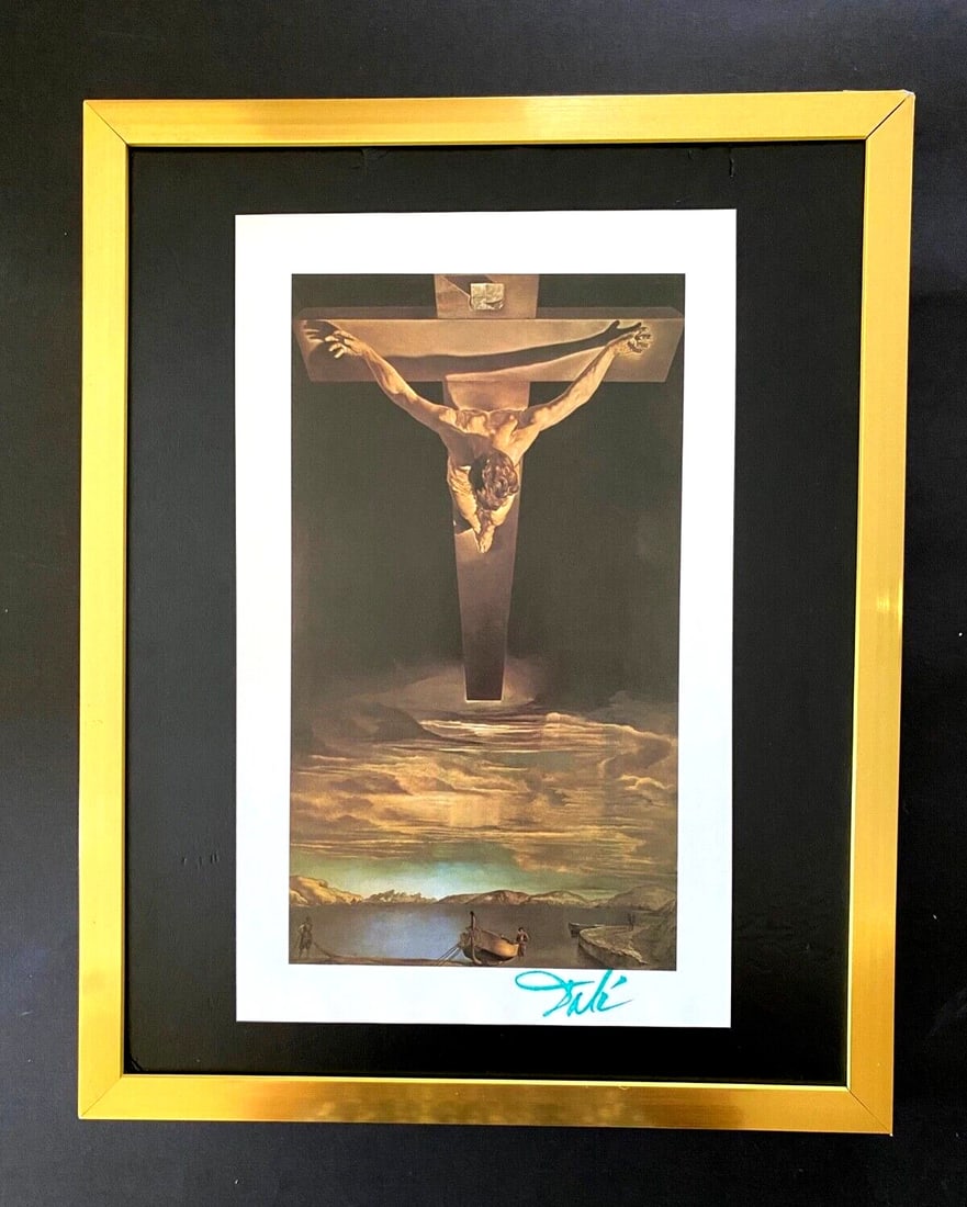 Salvador Dali 1970 Vintage Signed Print Framed Surrealist Collecting Art: Up for Auction this Beautiful and Scarce Vintage 1970 Offset Lithograph after SALVADOR DALI "Christ" Facsimile Signed Art Print is about 8 X 10 in. This piece is mounted on a 11 x 14 in. black acid