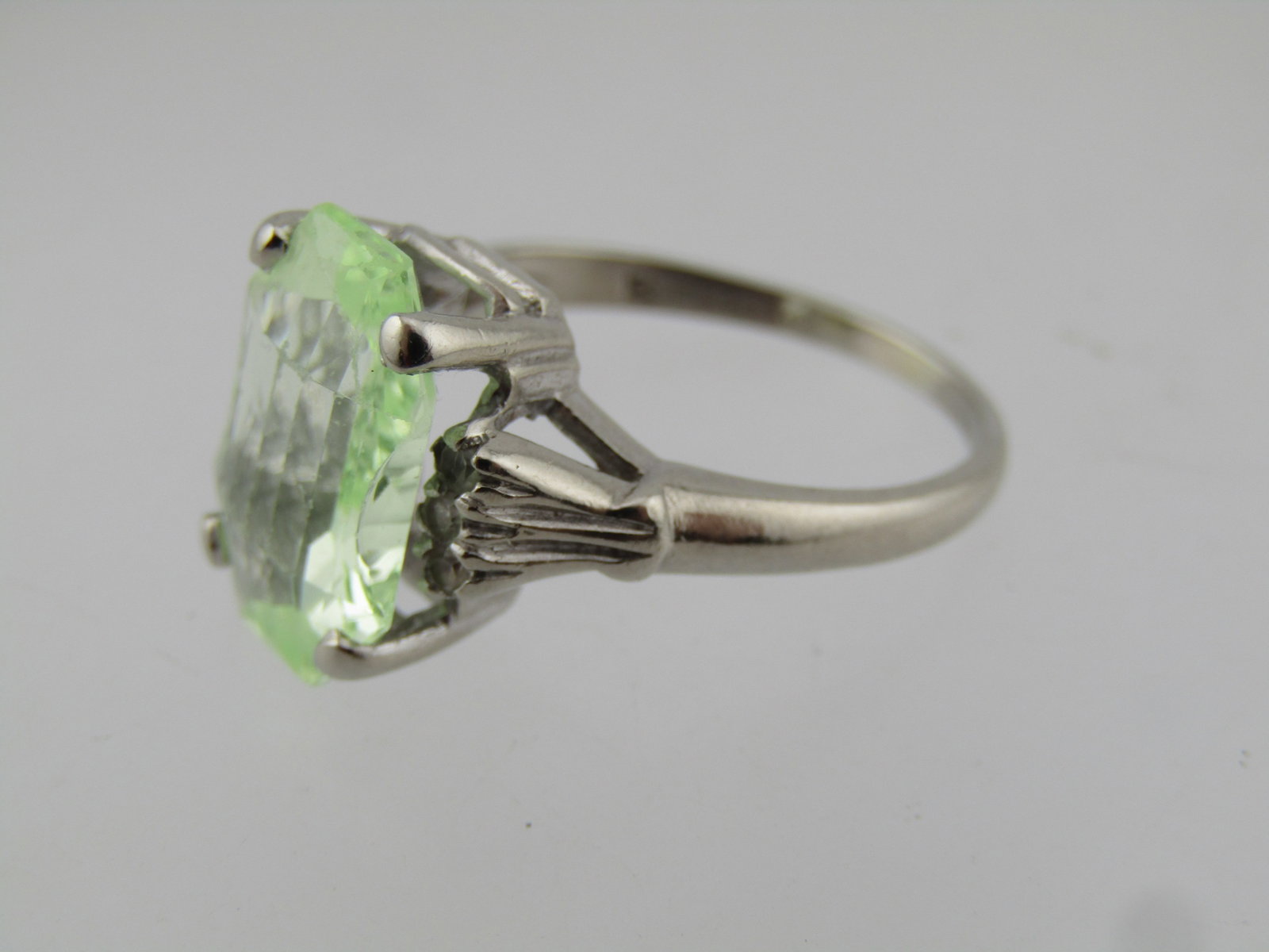 Vintage 10kt Ceylon Green Spinel/Uranium Glass Ring, Sz. 7, Uranium Stone, 1940's-1960's - 5