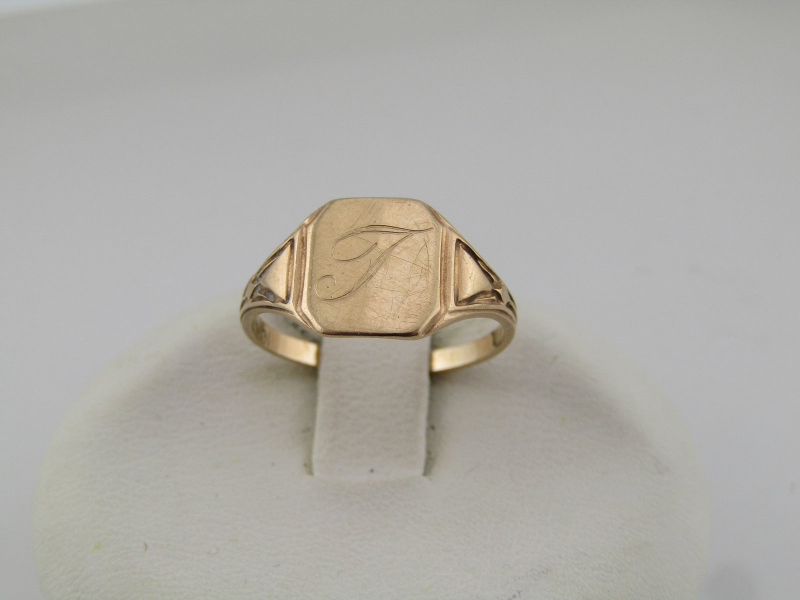 Vintage 10kt Engraved F Signet Ring, Sz 3., 1930's-1950's, Signed (1 of 5)