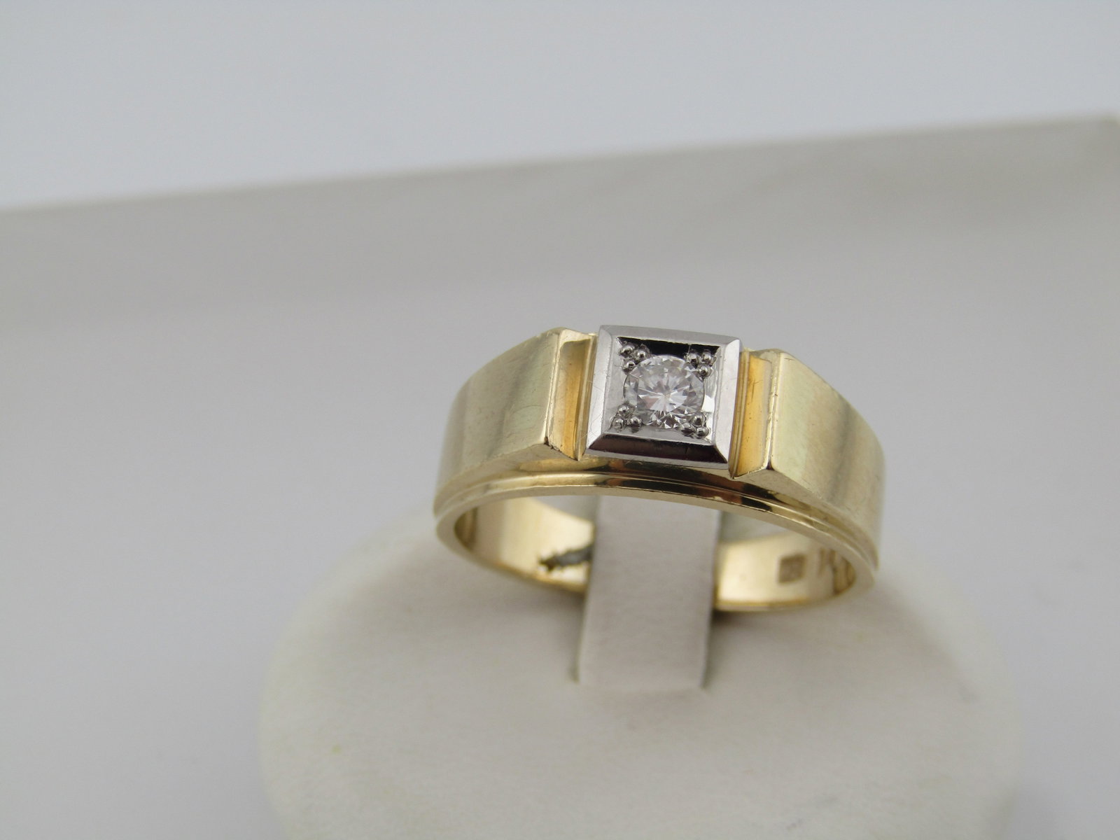 14kt Men's Diamond Ring, Sz. 10.5, 1960's-1970's, Signed.: Title:14kt Men's Diamond Ring, Sz. 10.5, 1960's-1970's, Signed. Description:14kt Men's Diamond Ring, Sz. 10.5, 1960's-1970's, Signed. 14kt Yellow gold band with white gold setting. There is an appx. 3