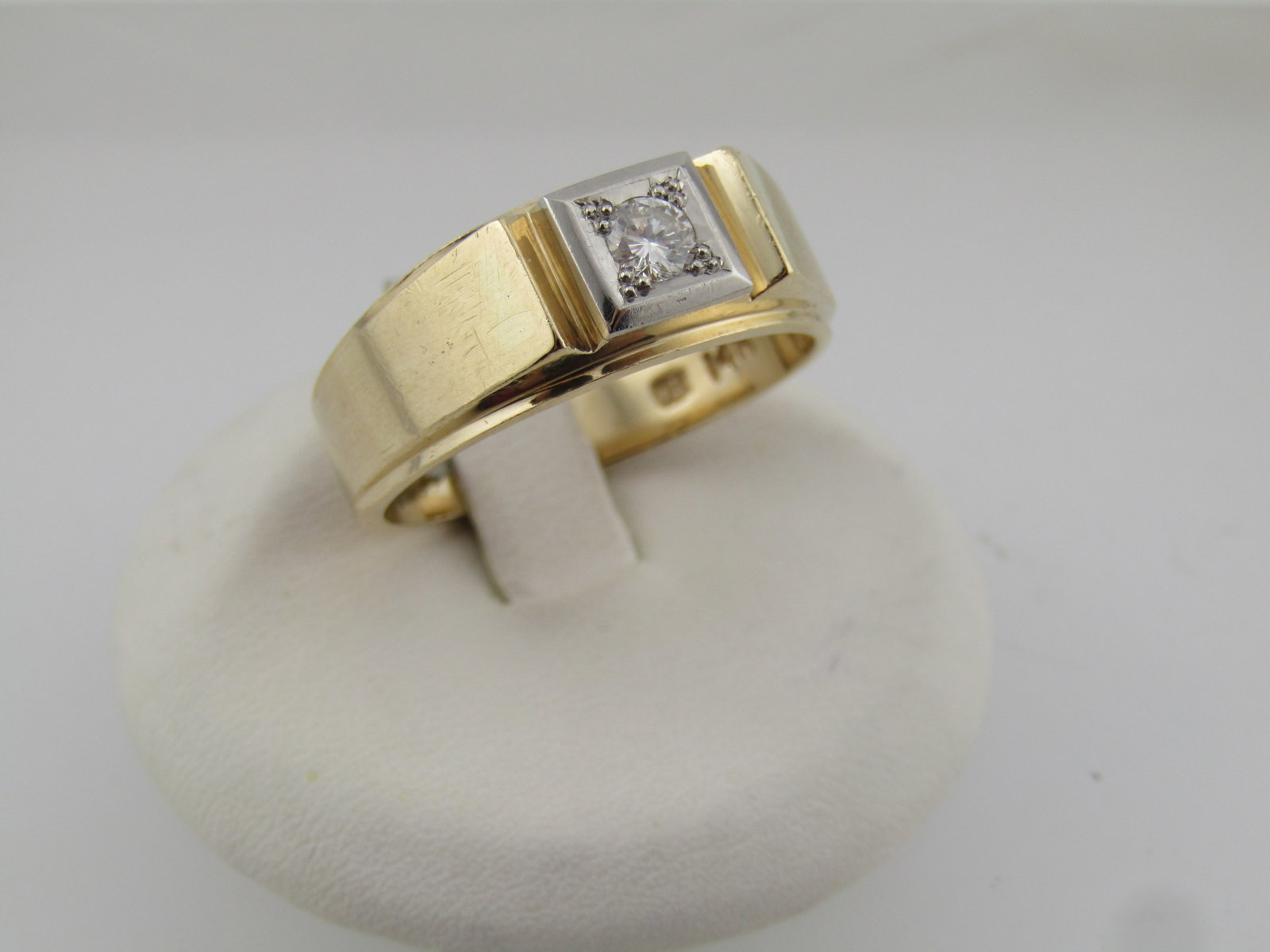 14kt Men's Diamond Ring, Sz. 10.5, 1960's-1970's, Signed. - 2