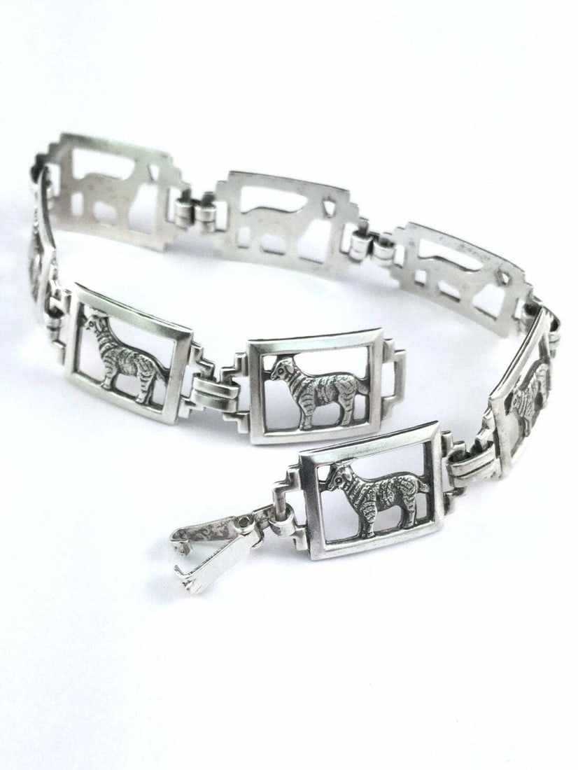 Sterling Silver Dog Bracelet (1 of 5)