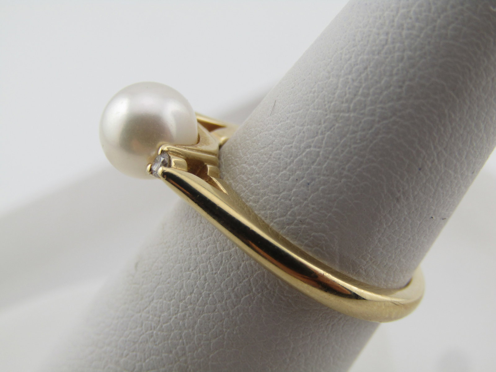 Vintage 14kt 7mm Pearl and Diamond Ring, Sz. 7, 1970'S-1980'S - 2