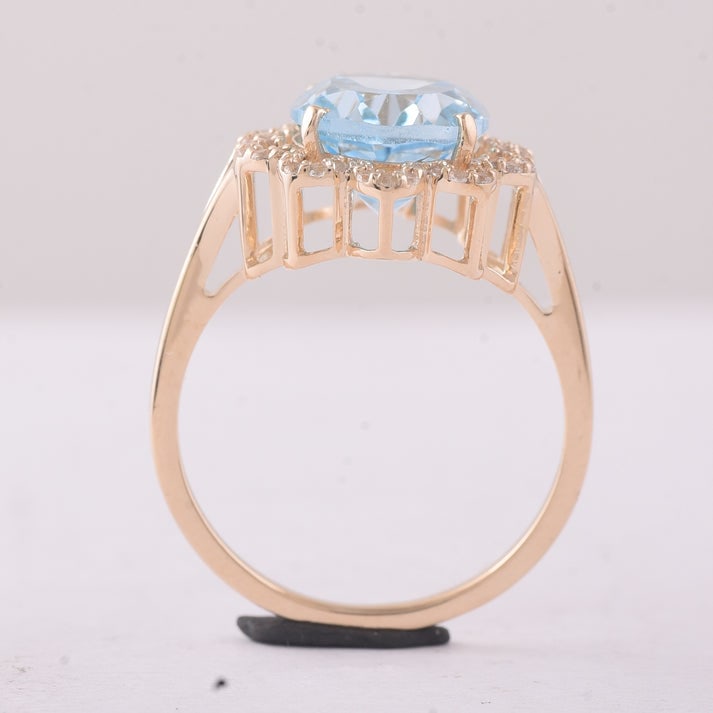 4.72 Ct Oval Blue Topaz 9K Gold Ring - 4