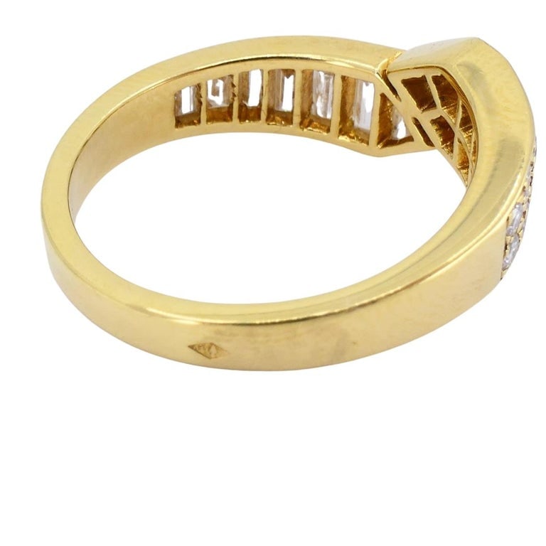 Van Cleef & Arpels 18K Gold Diamond Bypass Ring - 9