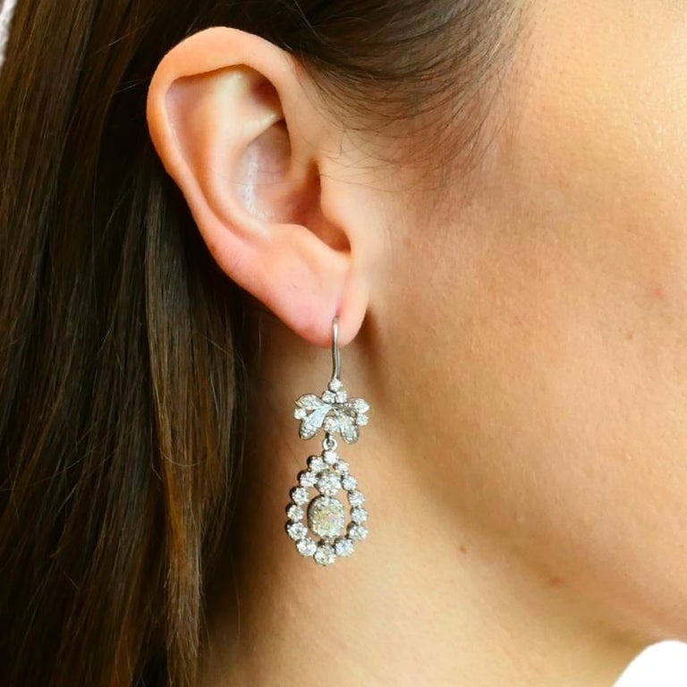 Art Deco Platinum Drop Earrings Old European Cushion Cut Diamonds Estate Jewelry - 3