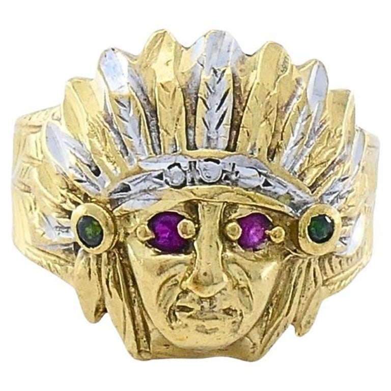 Vintage 10k Gold Native American Headdress Ring: Title: Vintage 10k Gold Native American Headdress Ring Description: This striking vintage ring is crafted in 10K yellow gold and features a highly detailed sculpted face of a Native American chief
