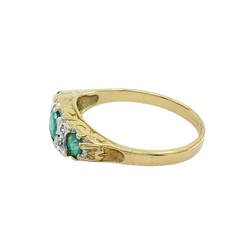 Vintage 9k Gold Emerald Diamond Three-Stone Ring - 4