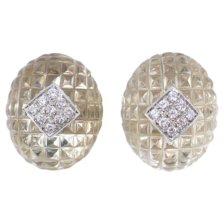 Van Cleef & Arpels Carved Crystal and Diamond Earrings clip-on (1 of 6)