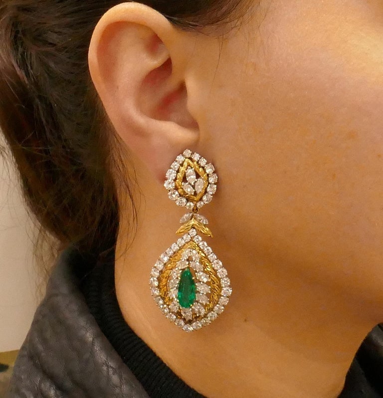 Vintage David Webb Earrings Emerald Diamond 18k Gold Day and Night Cross River - 2