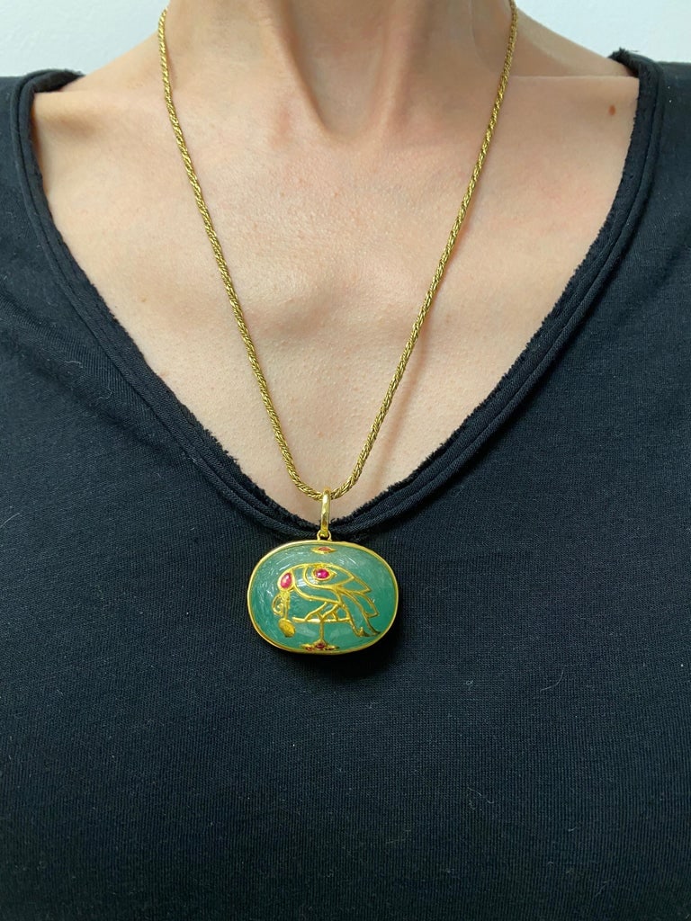 1930â€™s Yellow Gold, Carved Emerald and Ruby Pendant Chain Necklace - 3