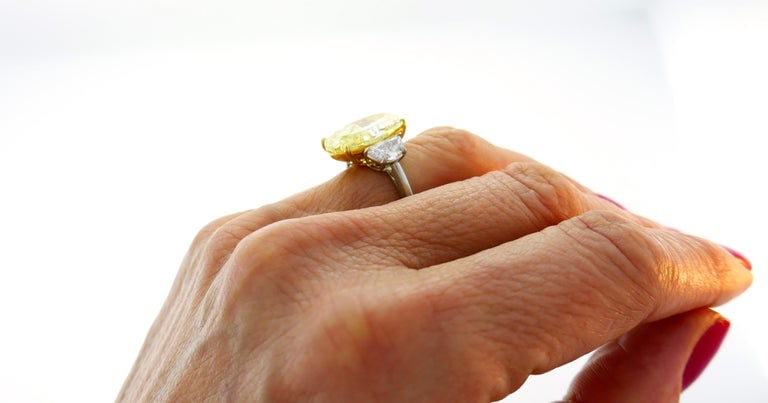 8.47 Carat Fancy Yellow Diamond GIA Platinum Ring Solitaire - 4