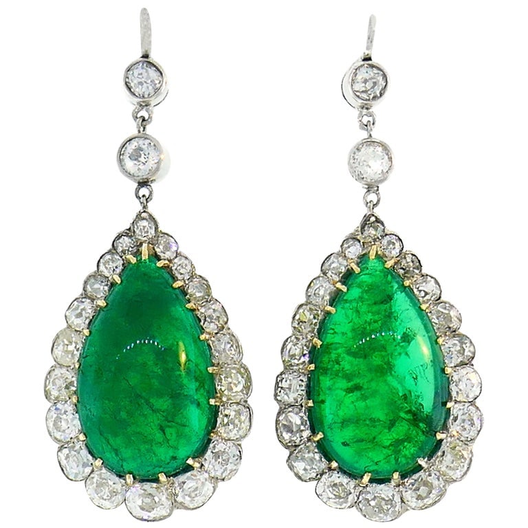 Victorian Emerald Diamond Dangle Earrings in Gold and Silver, Antique: Title: Victorian Emerald Diamond Dangle Earrings in Gold and Silver, Antique Description: Classic emerald and diamond dangle earrings that are a great addition to your jewelry collection. The earrings