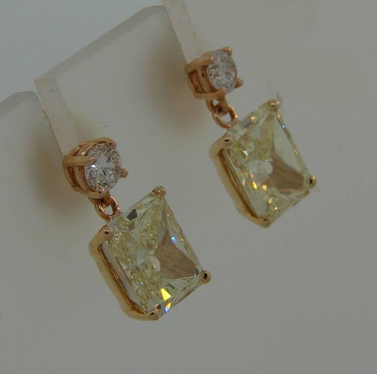 Fancy Yellow GIA and White Diamond Gold Two-Stone Stud Drop Earrings - 7