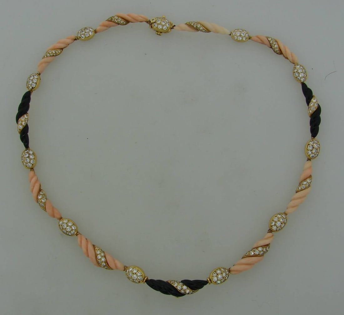 Boucheron Paris Coral Onyx Diamond Gold Necklace Earrings Set 1970s - 5