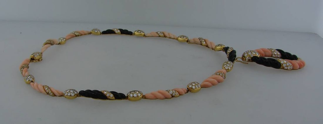 Boucheron Paris Coral Onyx Diamond Gold Necklace Earrings Set 1970s - 6