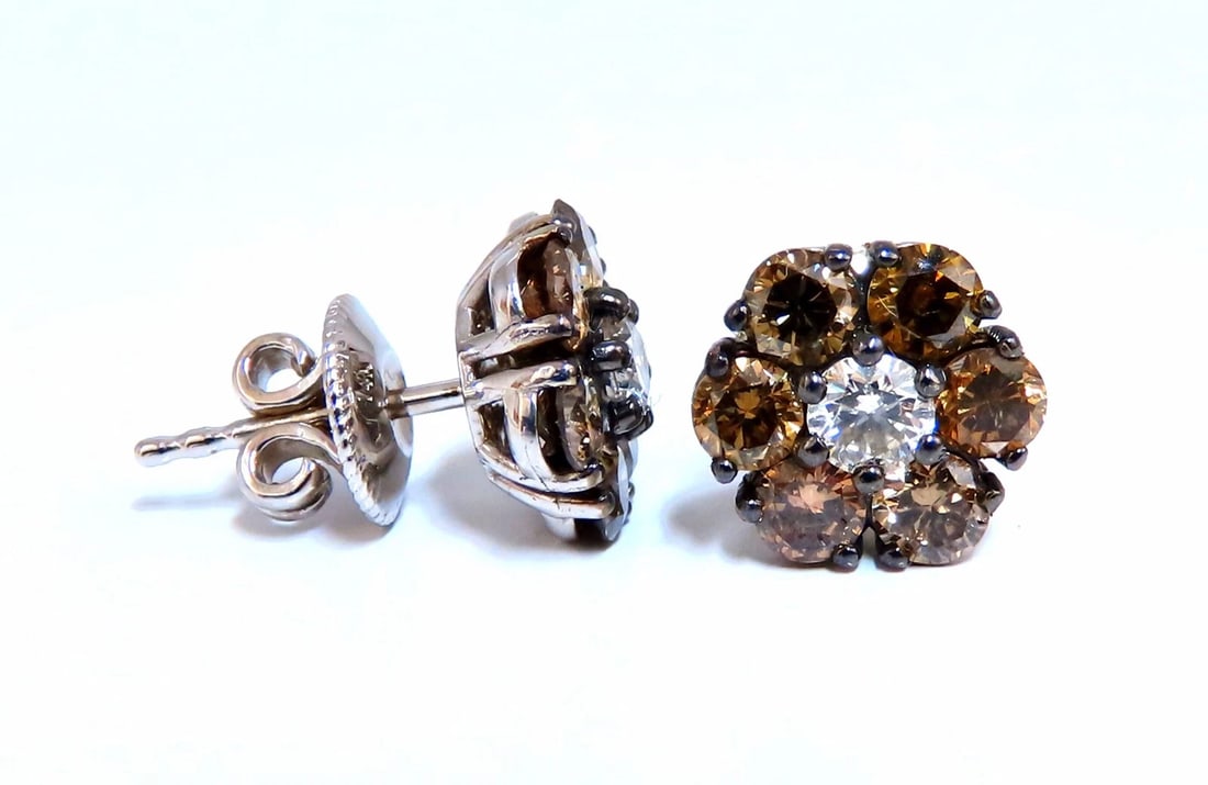 2.71ct. natural round diamond cluster earrings 14 karat Fancy Browns - 2