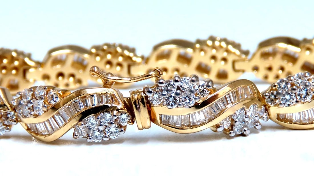 Natural Round & Baguettes Diamonds Cluster Channel Bracelet 14kt - 2