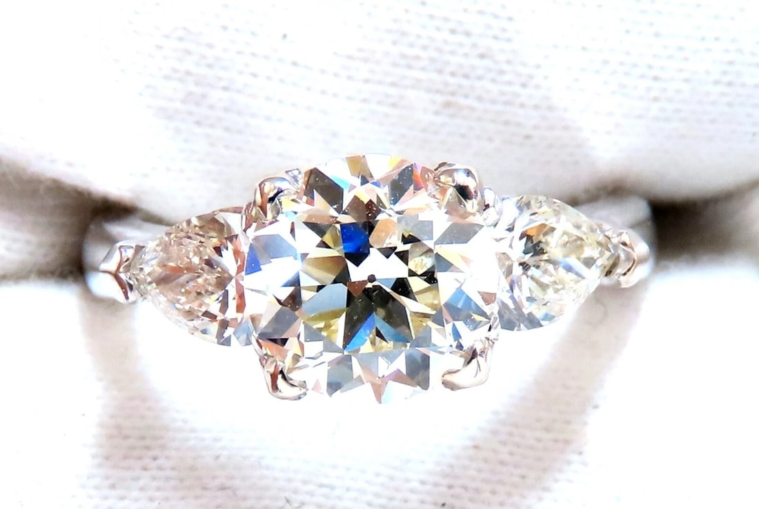 GIA Certified 1.91ct Natural European Cut Diamond Ring 14kt - 4