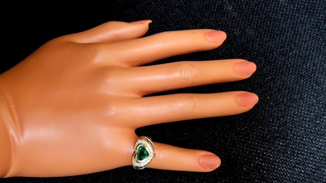 GIA Certified 1.21ct natural green emerald diamonds ring 18kt Heart Love - 6