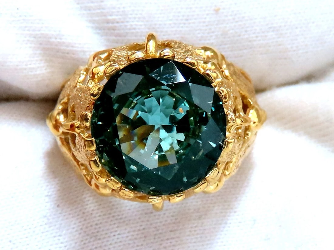 GIA Certified 6.08ct Lab Spinel Ring 14kt - 5