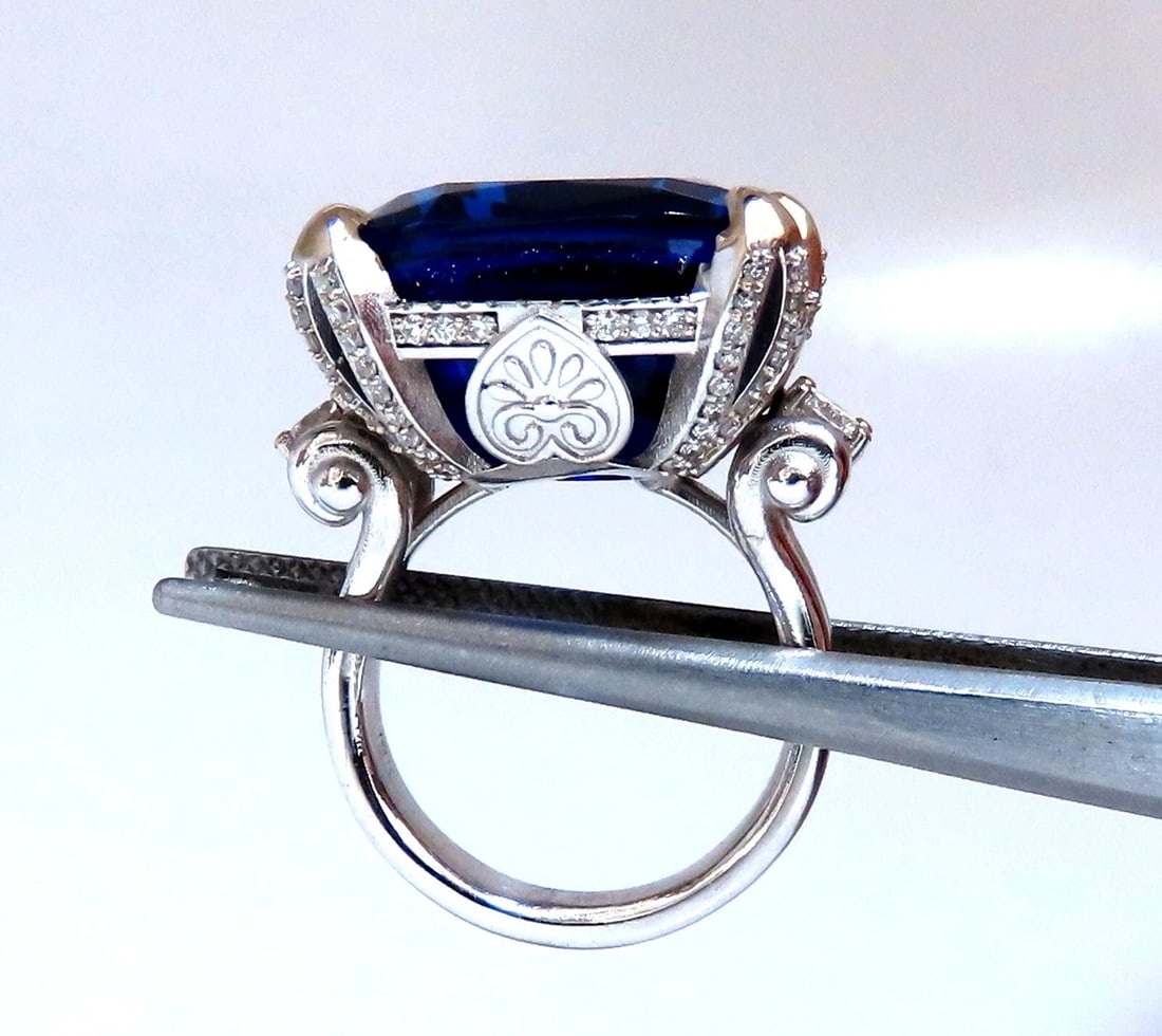 GIA Certified 27.35ct natural Blue Tanzanite diamonds ring 18kt Three Stone - 3
