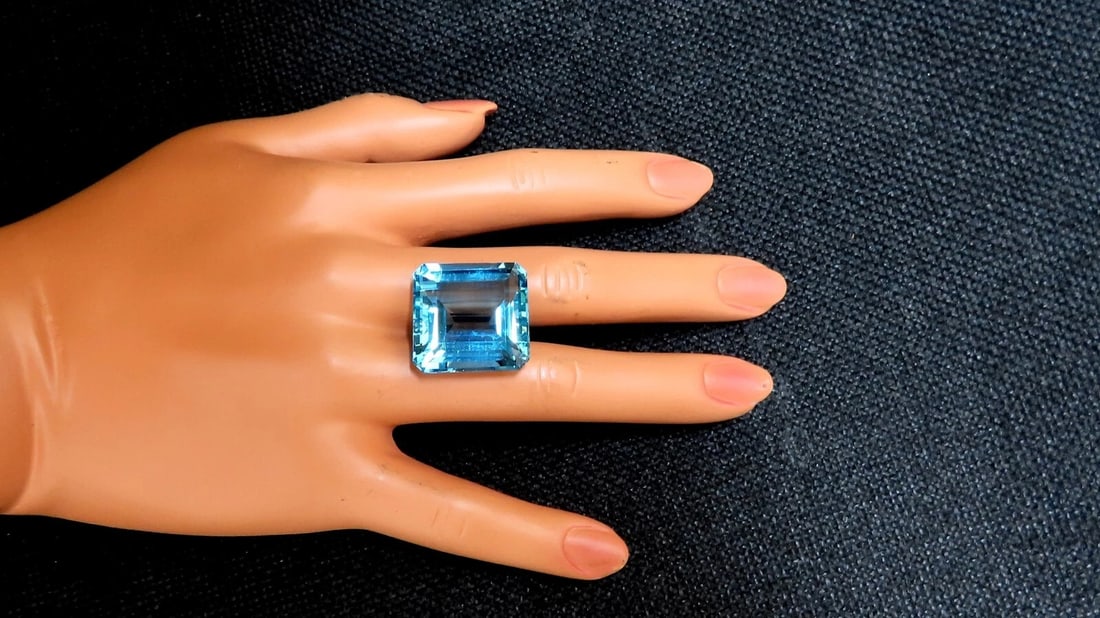 GIA Certified 46.87ct Natural Blue Emerald Cut Aquamarine Magnificent - 6