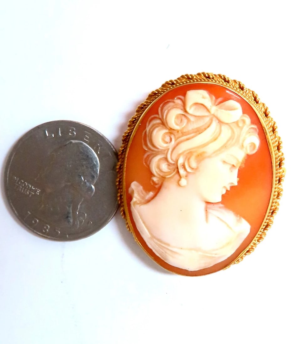 14kt Gold Cameo Gold Pin 31 x 38mm - 2