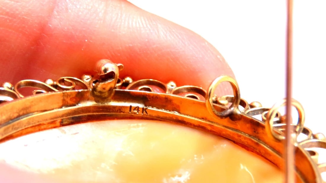 14kt Gold Cameo Gold Pin Circular Moon Crescent - 2