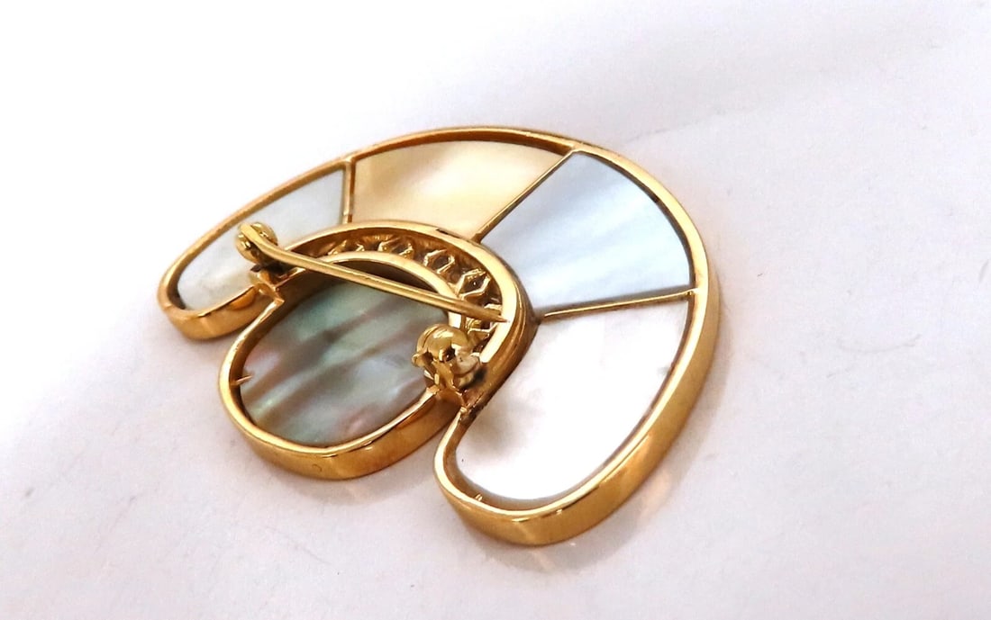 Mother of Pearl Diamonds Crescent Pin 18kt - 2