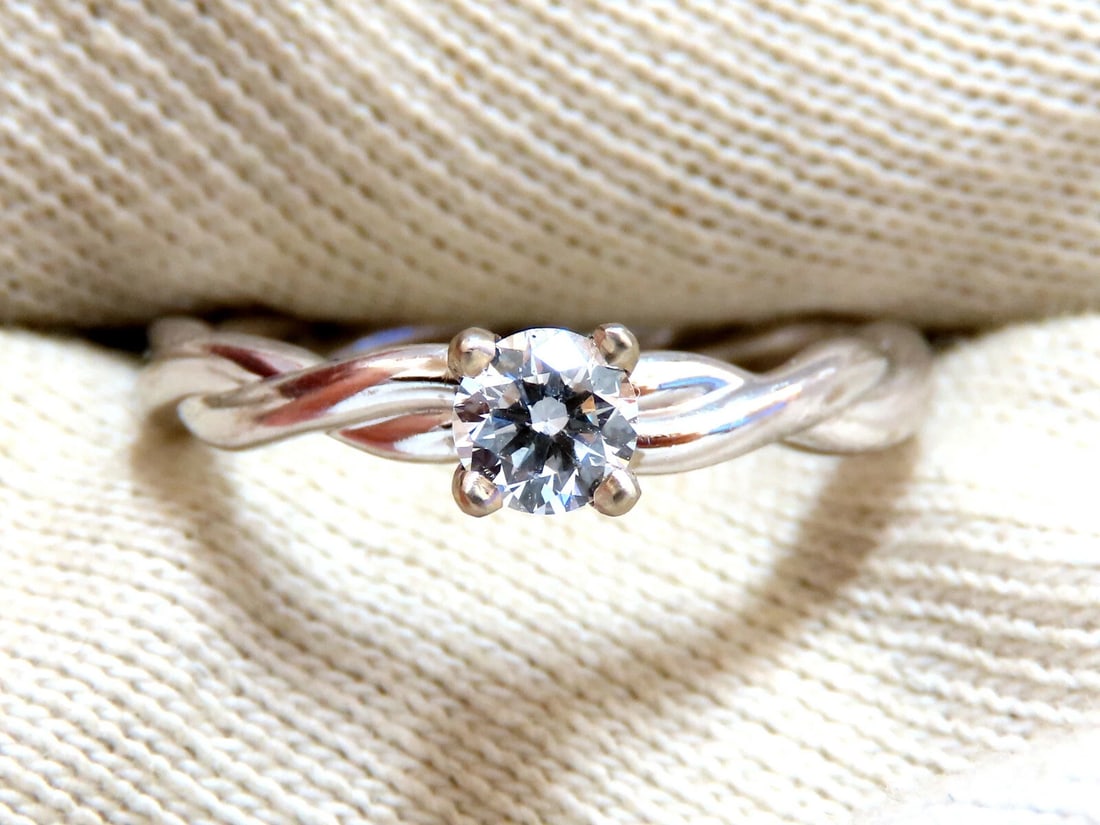 GIA certified .32ct Round Natural Diamond Ring 14kt Classic D/si1 Braid - 4