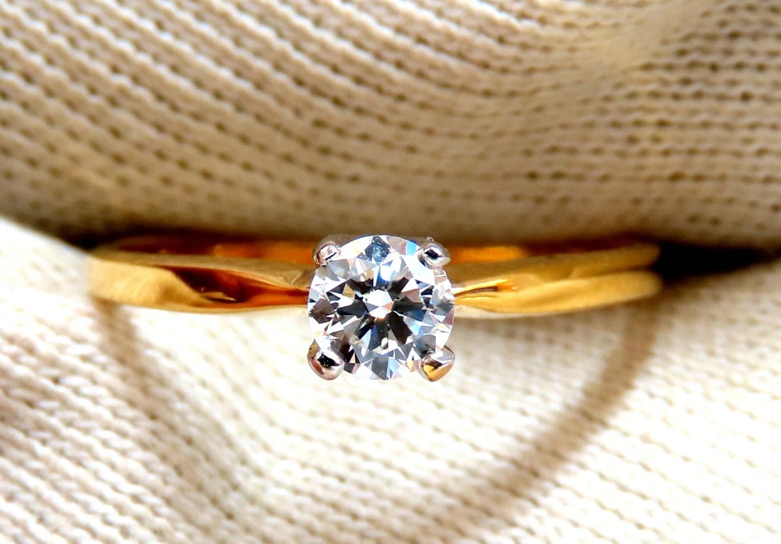 GIA certified .30ct Round Natural Diamond Ring 14kt Classic F/si2 - 3