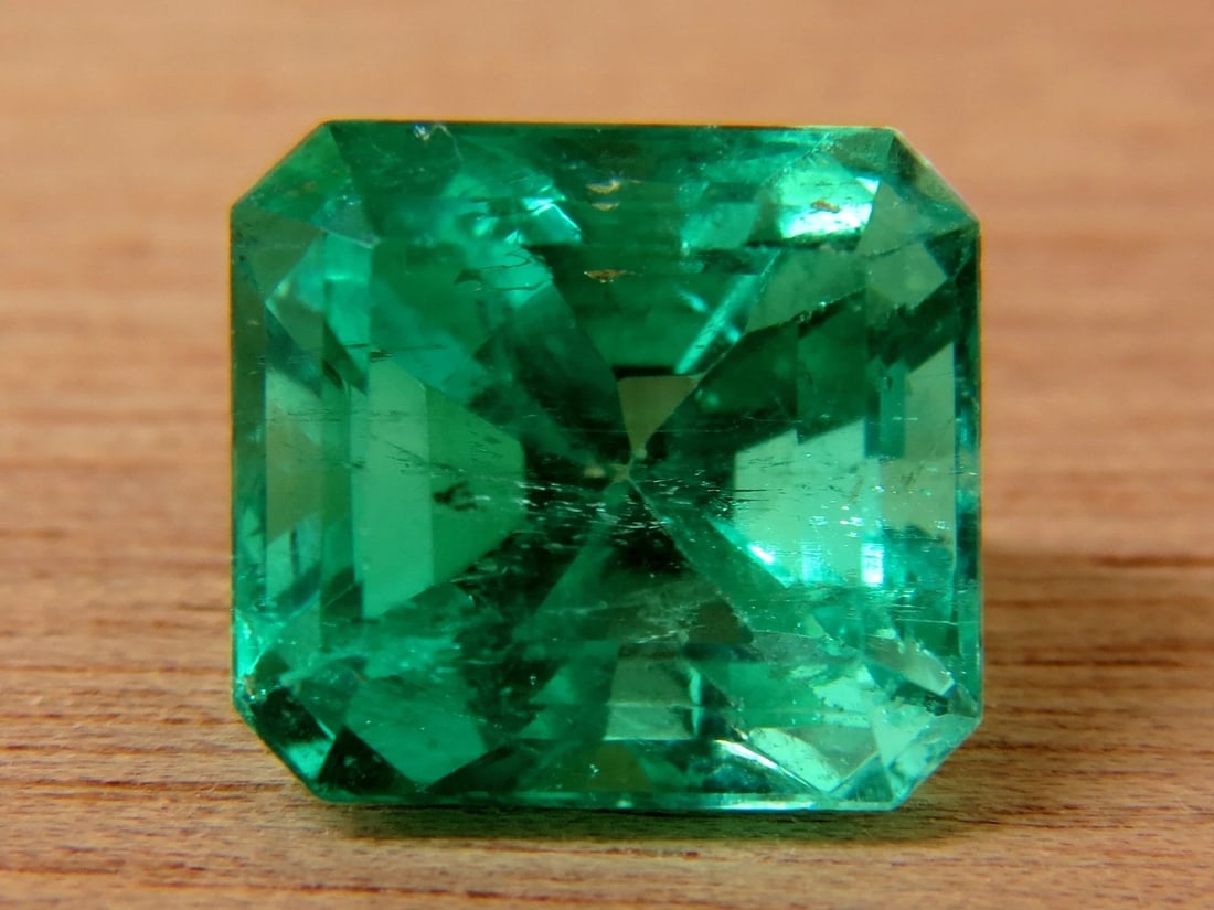 GIA Certified 10.16ct Natural Colombian Green Emerald Square Cut Prime Vivid - 8