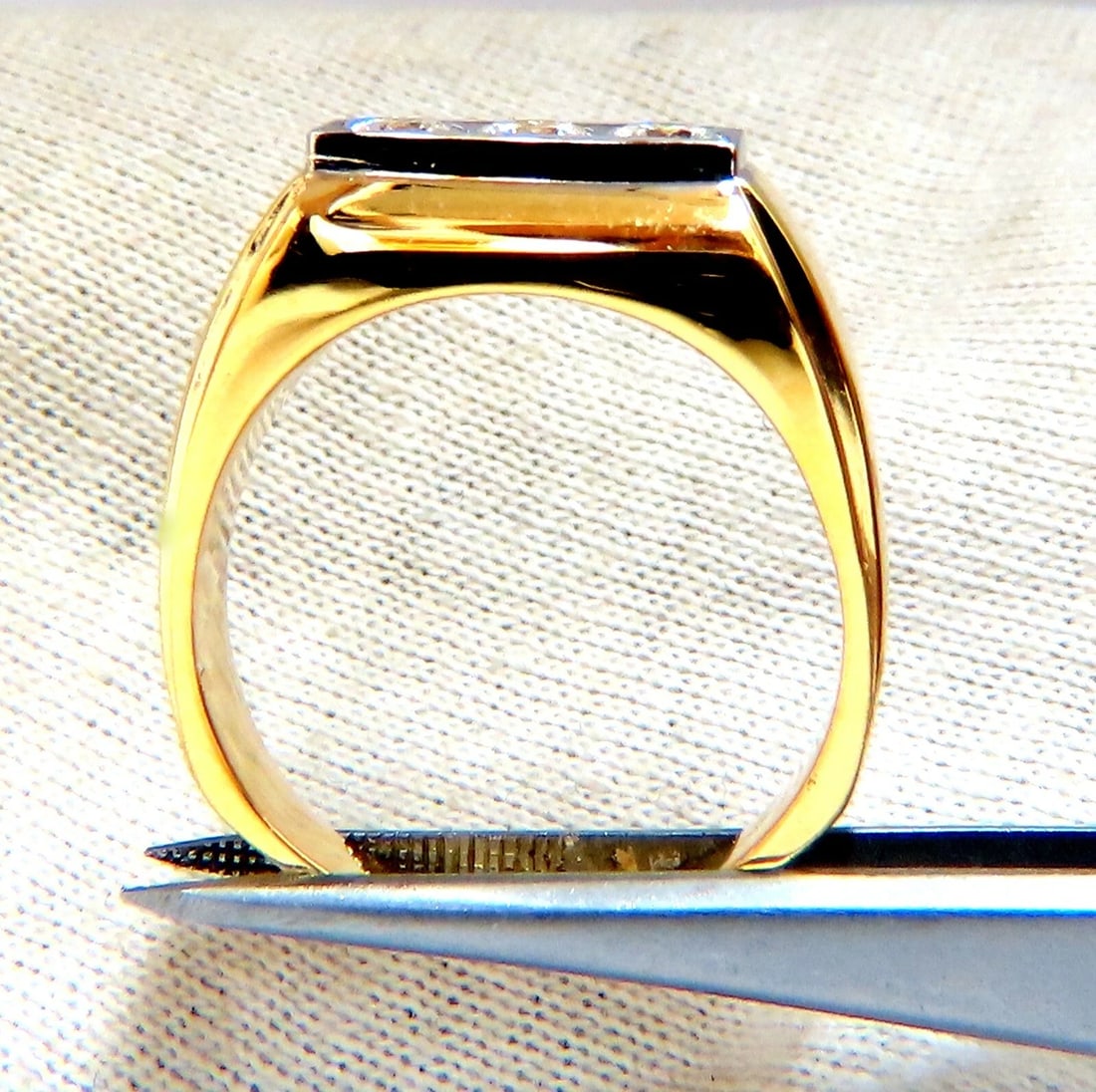 .85ct Natural Three Stone Masculine Pave Beaded Flat Deck Mens Ring 14kt - 4