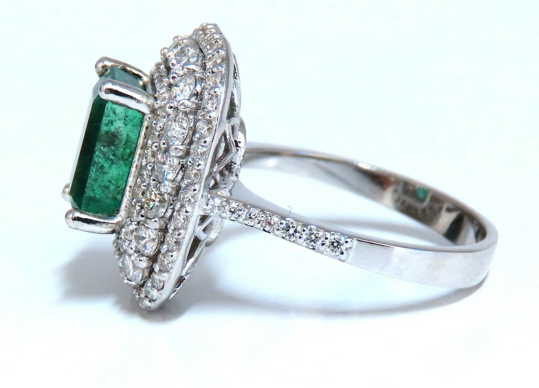 2.70ct Natural Emerald 2.10ct Diamonds Cluster Halo Ring 14kt Fine Select - 3
