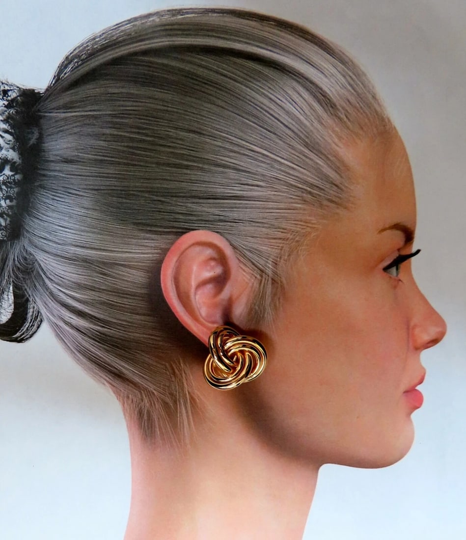 14kt Gold Textured Interlocking Tri Tubular Clip Earrings - 6