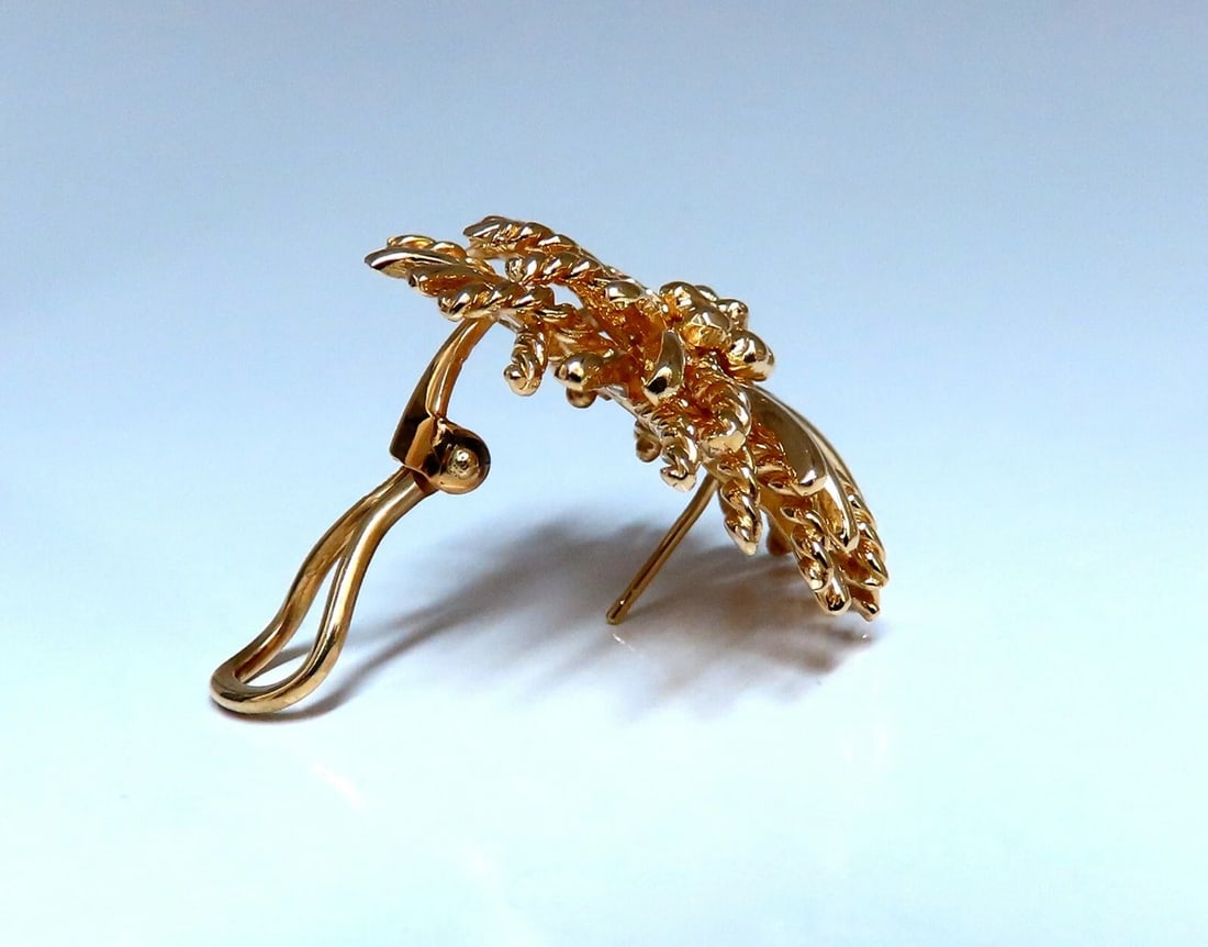 14kt Gold Blossoming Daisy 3D Clip Earrings - 2