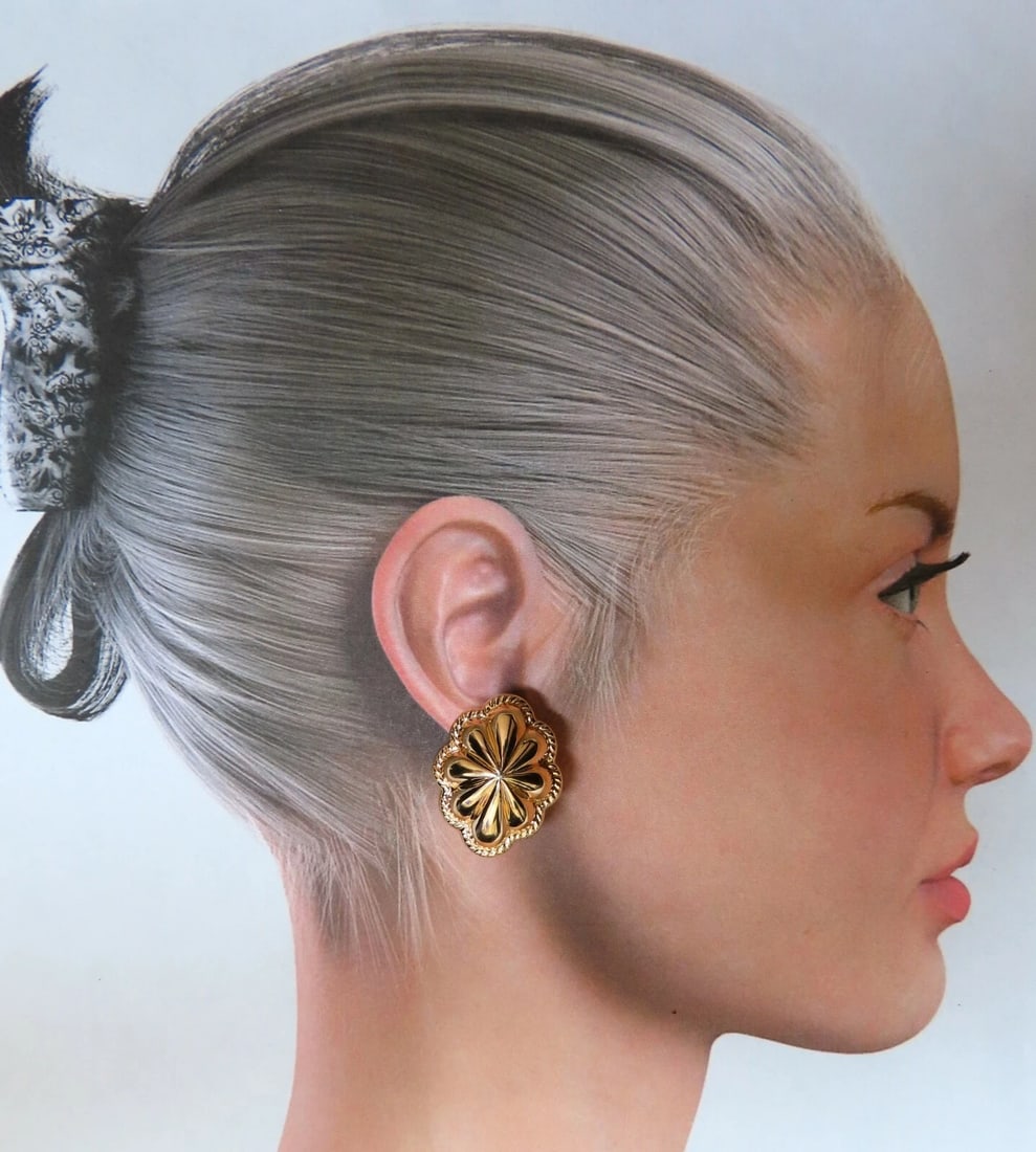 14kt Gold Textured Watermelon Clip Earrings - 6