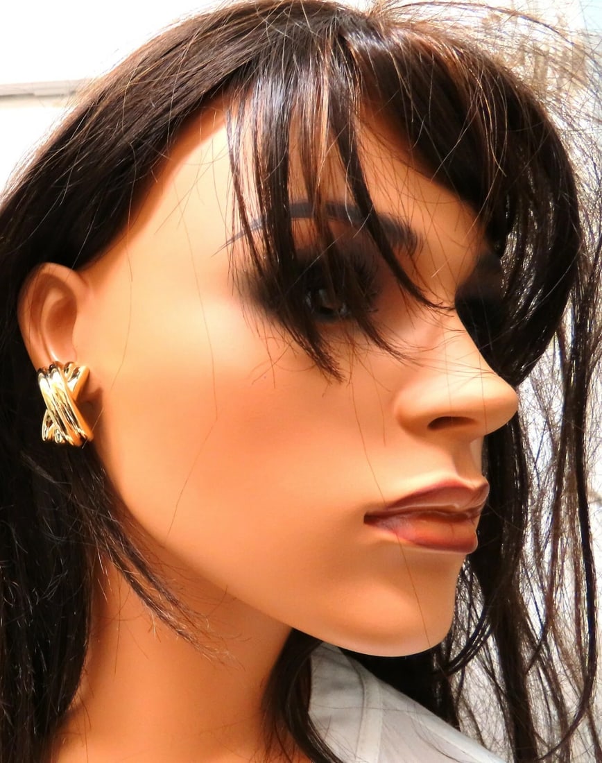 14kt Gold Raised X Clip Earrings Elongated - 5