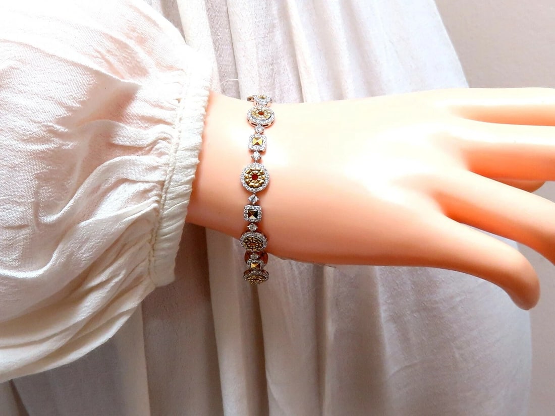 2.71ct Natural Round Diamonds Bracelet Alternated Pyramid Cut Link 18kt - 6
