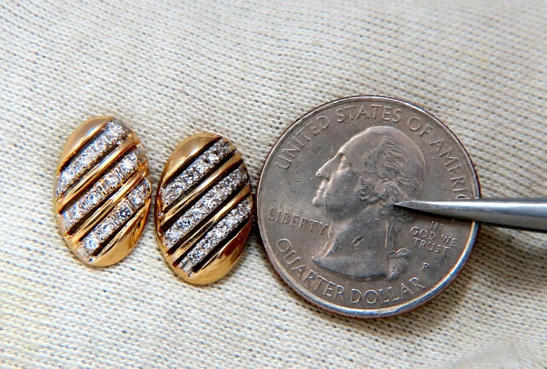 .20ct natural round diamonds oval striped earrings 14kt - 2