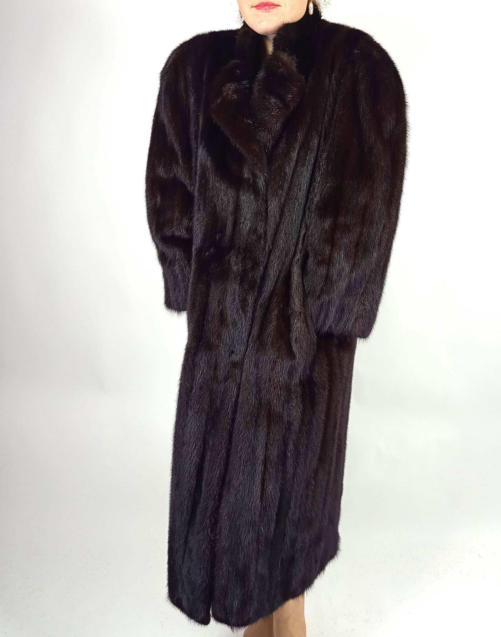 LONG MAHOGANY MINK FUR COAT EU: XL ; US: 18 - 2