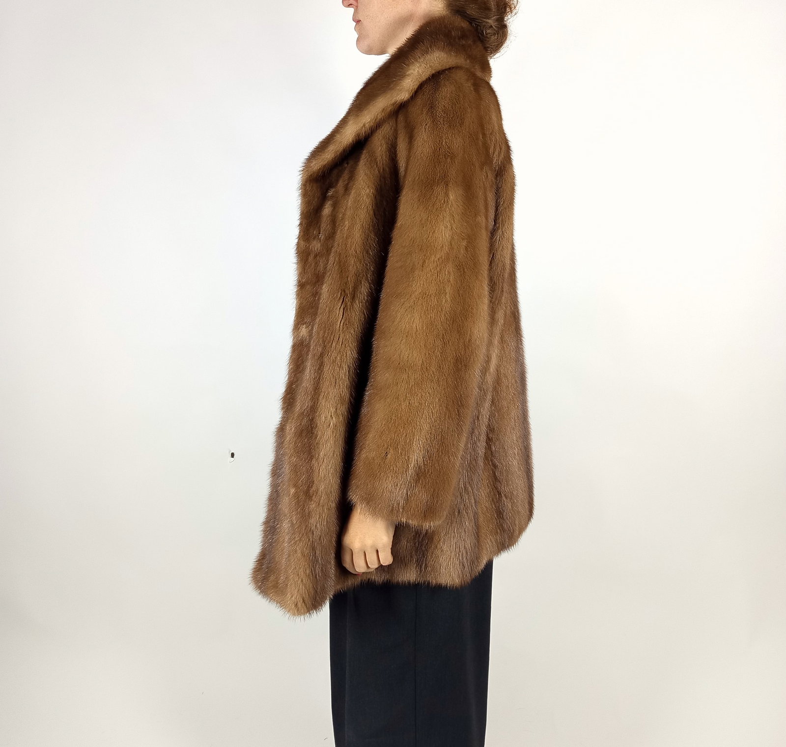 LIGHT BROWN MINK JACKET EU: L ; US: 16 - 8